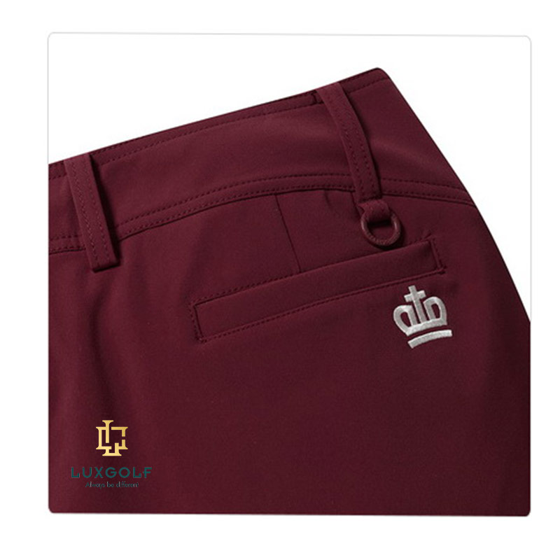 Chân váy golf Pearly Gates 73362 màu rượu vang vay-golf-pearly-gates-mau-do-man-xe-mot-ben-4